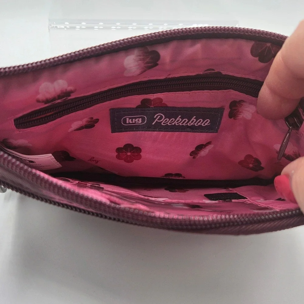 lug peekaboo pouch